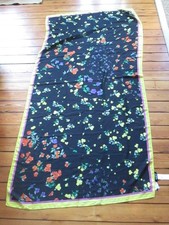 Q  Foulard DESIGUAL  moèle