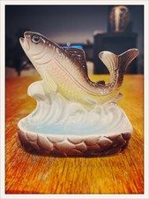 Petit Cendrier - Poisson en céramique / Kitsch / 10 x 5 cm / 10 cm de hauteur