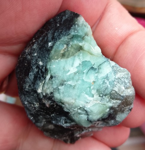 6gr 46x40x33mm émeraude - 58., du