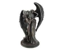 Ancienne statue squelette