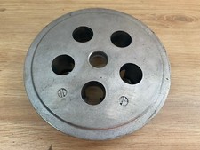 UN PLATEAU D EMBRAYAGE MOTO