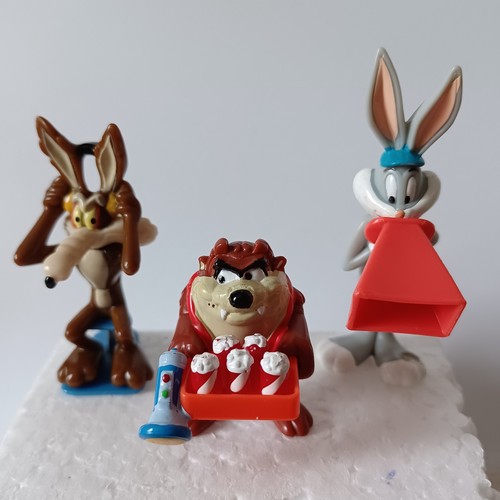 Lot kinder surprise looney - 3,