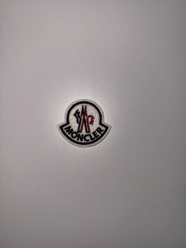 New rare moncler patch badge - rare,