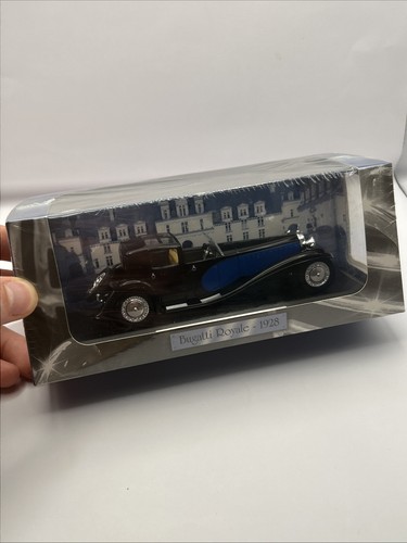 R1155 voiture miniature - miniature,
