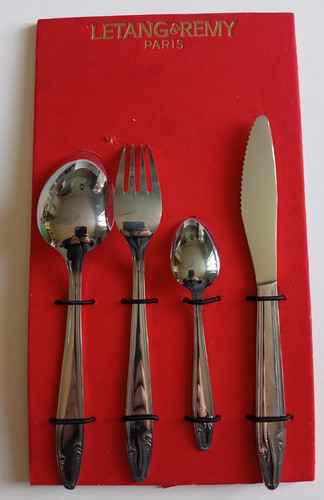Ancien presentoir avec couteau - ancien,