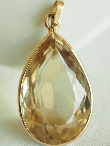 Tres grand pendentif vintage - grand,