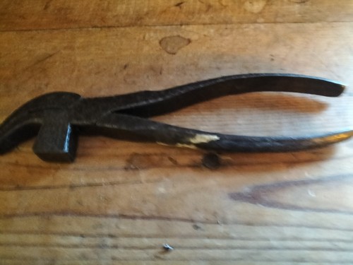 Rare pince marteau cordonnier - pince,
