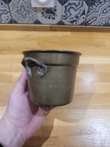 Ancien cache pot - , laiton