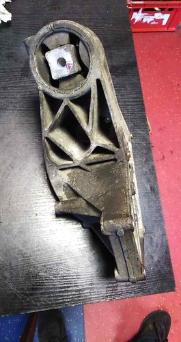 Support mercedes benz 901 - benz,