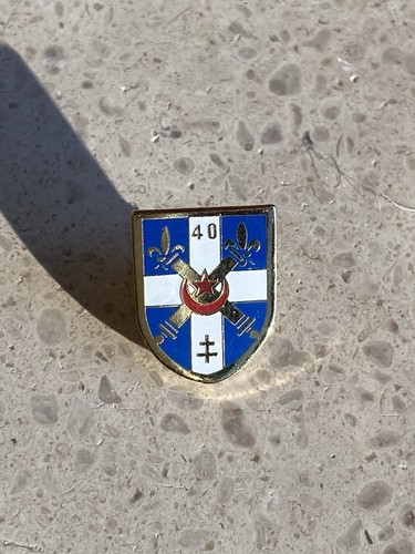 Pin 40eme régiment - pin’s,