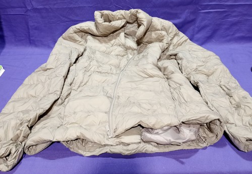 Uniqlo ultra light down small - light,