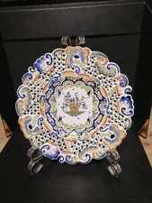 Assiette murale en faience de