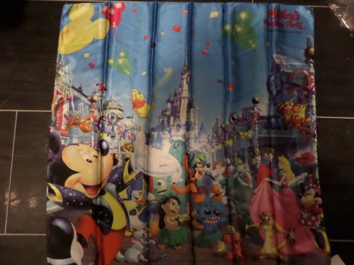 Foulard carré disney magical - carré,