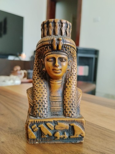Buste reine néfertiti - la,