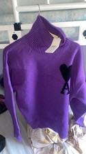 Pull ami violet
