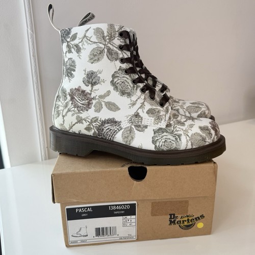 Martens 1460 pascal size - dr., 9