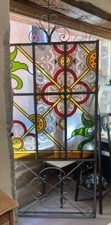 portillon de jardin en vitrail et fer forgé, utilisé aussi en paravent intérieur
