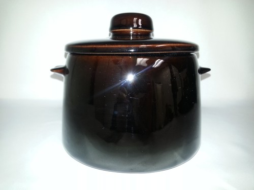 West bend pottery jug - bend, bean