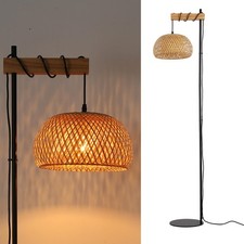 Lampadaire en osier naturel