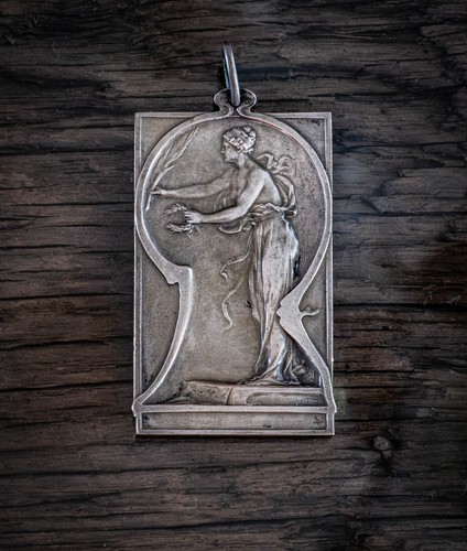 Medaille art deco the - , keyhole