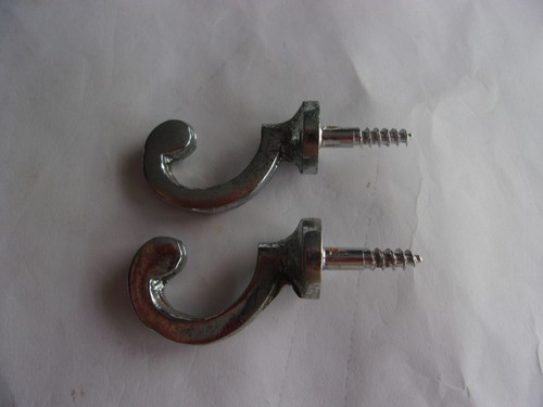Paire crochet ancien porte - de,