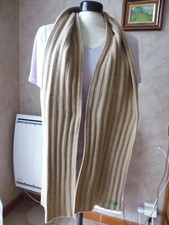 écharpe  Benetton  168 x 18 cms