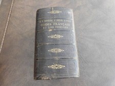 LIVRE CODES FRANCAIS ET LOIS