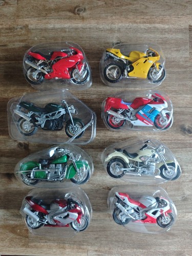 Lot motos miniatures - lot,