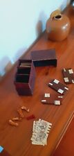 Boîte À Jeux En Cuir Fin XIXÈME Cartes,  Osselets, Marque Points 