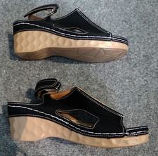 Sandales noires - Taille 37 - Neuves