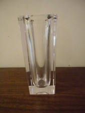 VASE en cristal signé  SEVRES