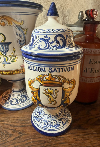 Joli pot pharmacie - joli, a
