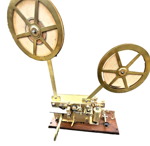 Telegraph-Telegrafo-Telegraf-M