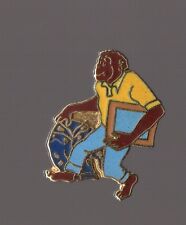 Pin's lessive Omo (singe tout rikiki maousse costo) qualité EGF signé OMO