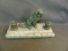 Ancien encrier de bureau socle en marbre et sculpture de lion en bronze 20ème