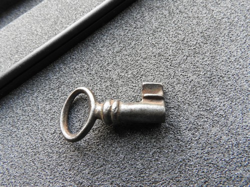 Ancienne cle serrure cadenas - cle,