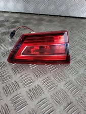 Feu arrière gauche Hayon