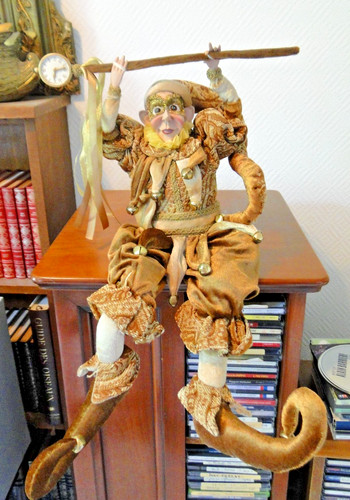 Singe personnage bouffon fou - personnage,