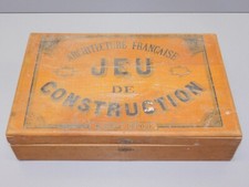 - ANCIENNE BOITE de JEU de