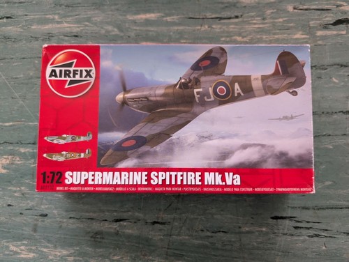 Airfix a02102 supermarine - -,