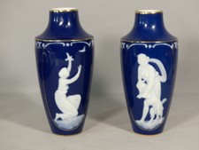 Pâte Sur Pâte, Paire De Vases En Porcelaine De Limoges Par Chaufriasse