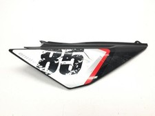 Cache carenage sous selle