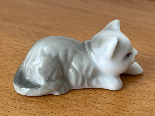 Adorable figurine chat - figurine, blanc