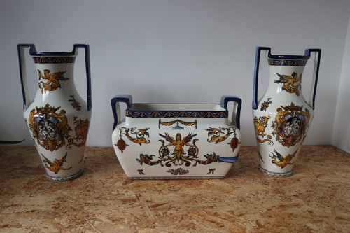 Paire vases anses et une - vases, a