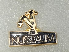 Pin's  NUSSBAUM