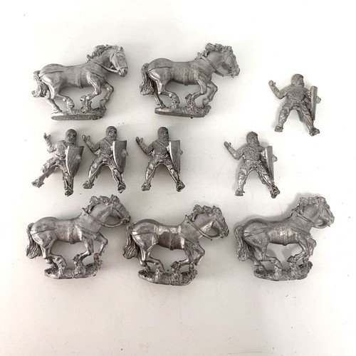 Figurine essex incomplet - x5,