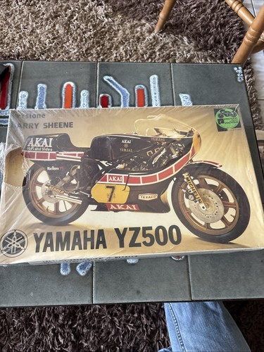 Maquette moto yamaha yz - yamaha,
