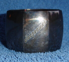 Ancien Rond de Serviette en métal, Poinçon: métal blanc, Prénom gravé Jacqueline