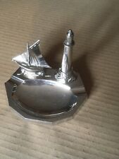 Joli petit cendrier decor maritime voilier et phare
