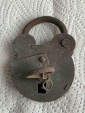 Cadenas ancien, fonctionnel avec clé